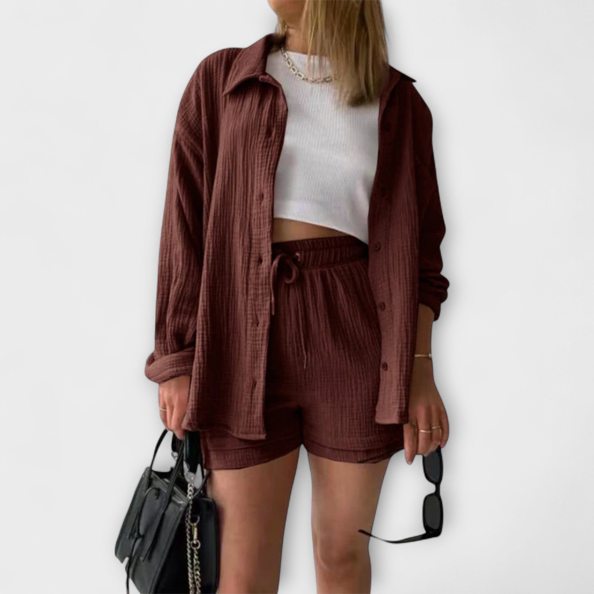 Brown / L