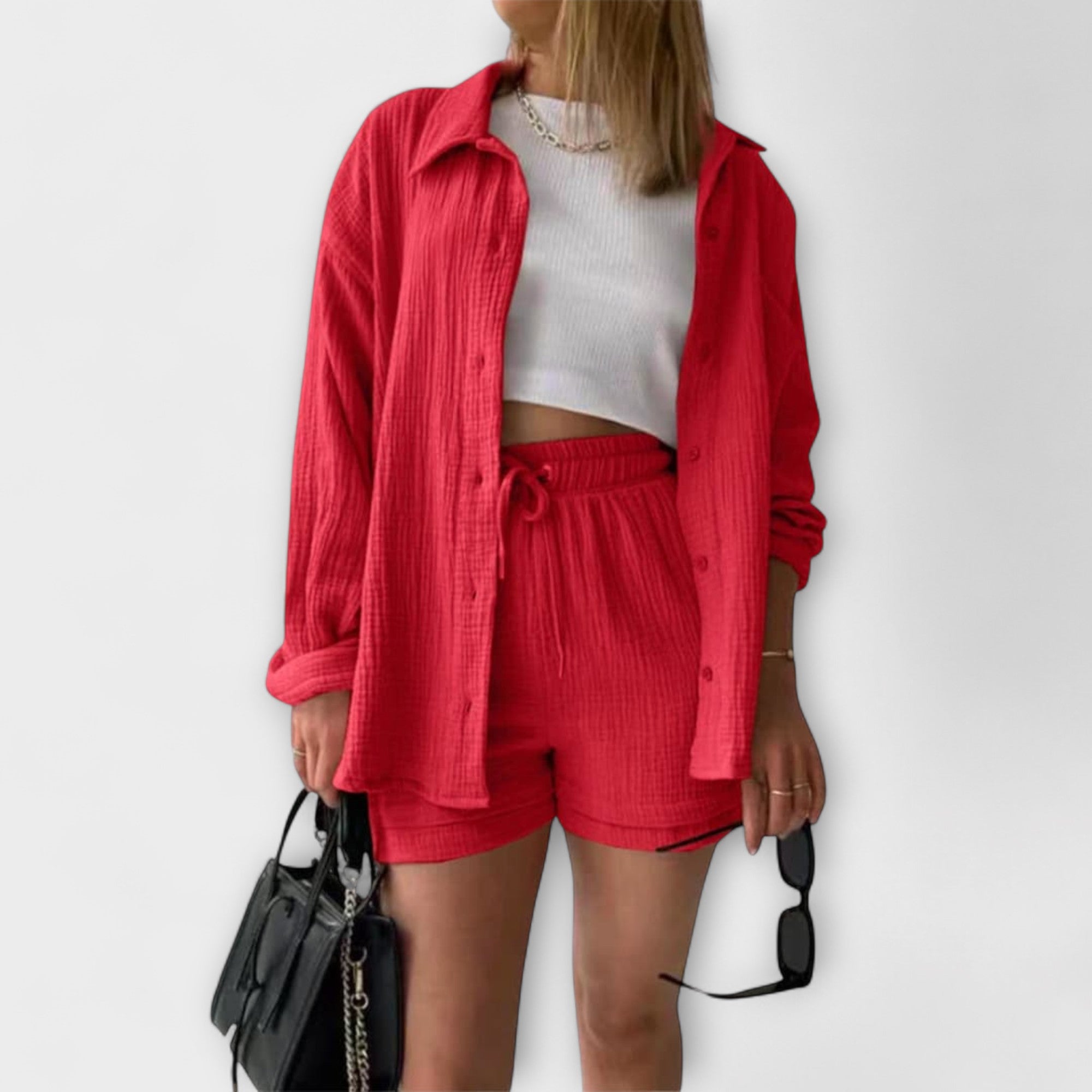 Red / M