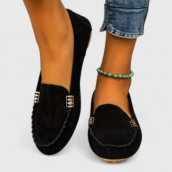 Black / 11
