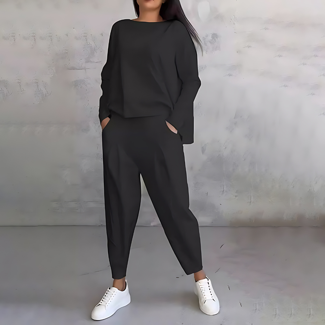 Black / M