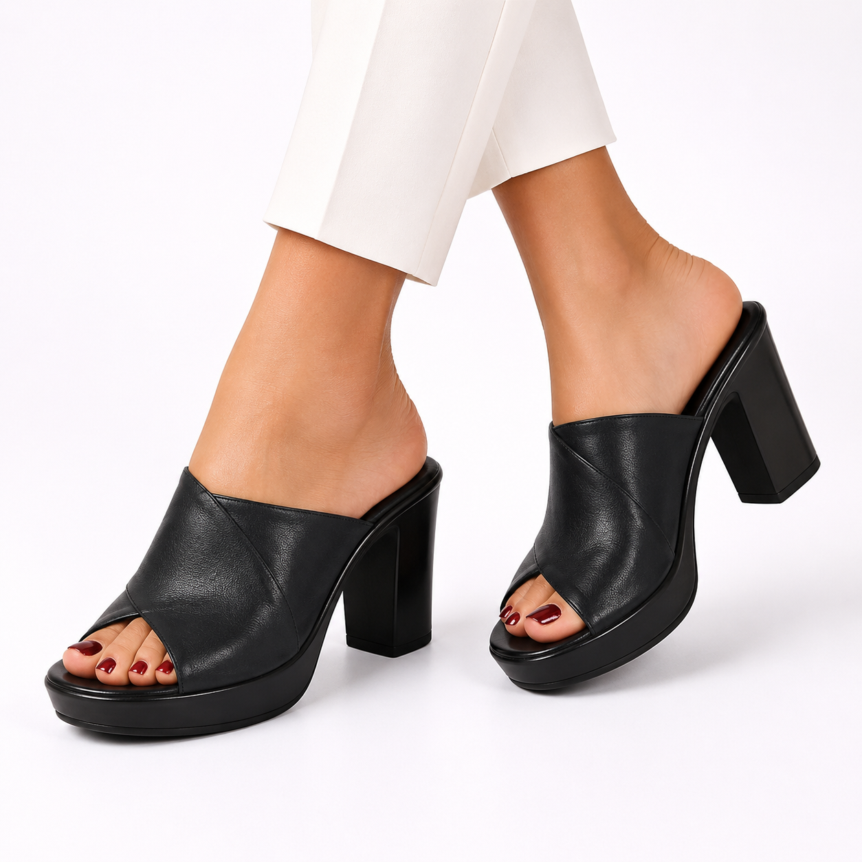 Black / 11